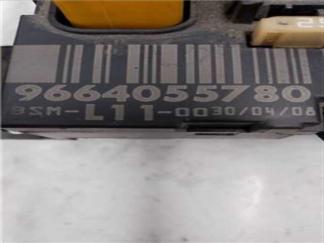 Foto 2ª: Caja Reles Fusibles Peugeot 307 1.6 XS [1 6 LTR. - 80 KW HDI FAP CAT 9HZ - DV6TED4)] 109CV [9HZ (DV6TED4)]