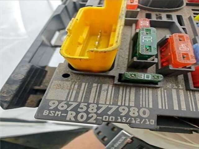 Foto 3ª: Centralita BSM Peugeot 5008 2.0 SPORT PACK [2.0 LTR. - 110 KW 16V HDI FAP CAT (RHE - DW10CTED4)] [RHE / DW10CTED4]