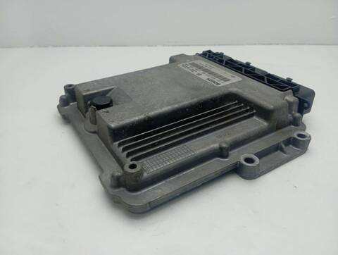 Foto 3ª: Centralita Motor ECU Renault Clio DYNAMIQUE 90CV 66KW [K9K (608)] (2013)