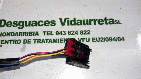 Foto 3ª: Retrovisor Derecho Volkswagen Passat TRENDLINE 140CV 103KW [BKP] (2007)