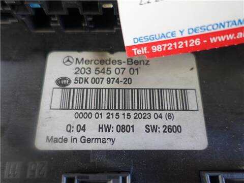 Foto 3ª: Caja Reles Fusibles Mercedes Clase C 160 2.2 220 CDI 203.006) BERLINA 143CV 105KW [OM 611.962] (2001)