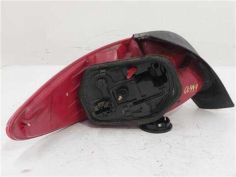 Foto 2ª: Piloto Trasero Derecho Peugeot 206 1.6 16V 109CV 80KW [NFU (TU5JP4)] (2002)