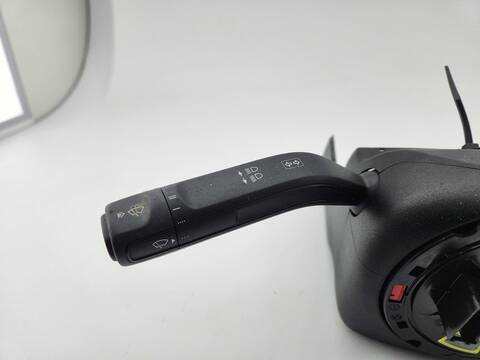 Foto 4ª: Mando Multifuncion Mercedes Clase CLA 200 1.3 GASOLINA M282.914 C118 118.387) [282914] (2023)