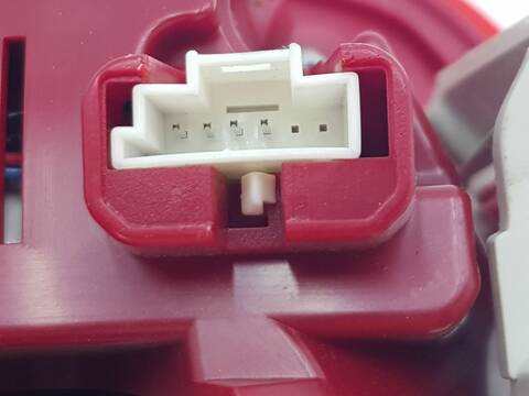 Foto 3ª: Piloto Trasero Izquierdo Mercedes Clase G 230 2.1 CDI 170CV [651930] (2013)