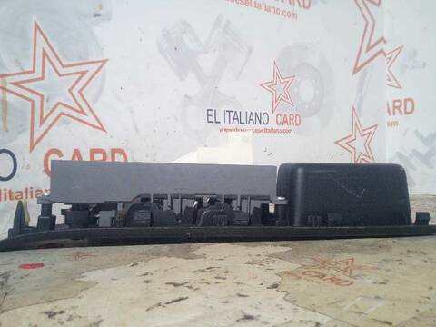 Foto 2ª: Botonera Elevalunas Toyota Yaris HYBRID ACTIVE 101CV [1NZ] (2019)