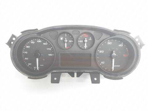 Foto 2ª: Cuadro de Instrumentos Iveco Daily FG H2 BATALLA 3520 35 S V (2019)