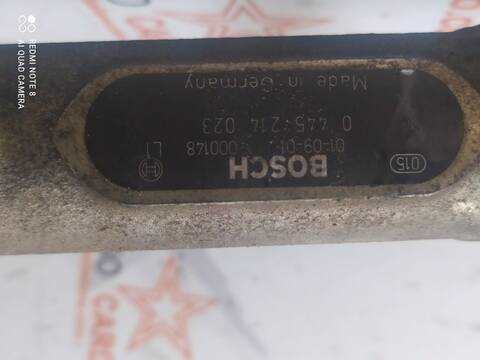 Foto 3ª: Rampa Inyectora Chrysler Voyager 2.5 CRD SE 143CV 105KW [ENJ] (2002)