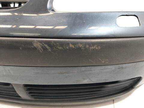 Foto 3ª: Paragolpes Delantero Volkswagen Passat COMFORTLINE 1 TDI 116CV (1997)
