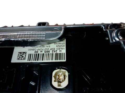 Foto 3ª: Pantalla Multifuncion Peugeot 308 1.6 HDI 100 99CV (2013)