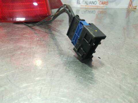 Foto 2ª: Piloto Trasero Izquierdo Citroen C4 COLLECTION BERLINA 109CV 80KW [D-9HY] (2004)