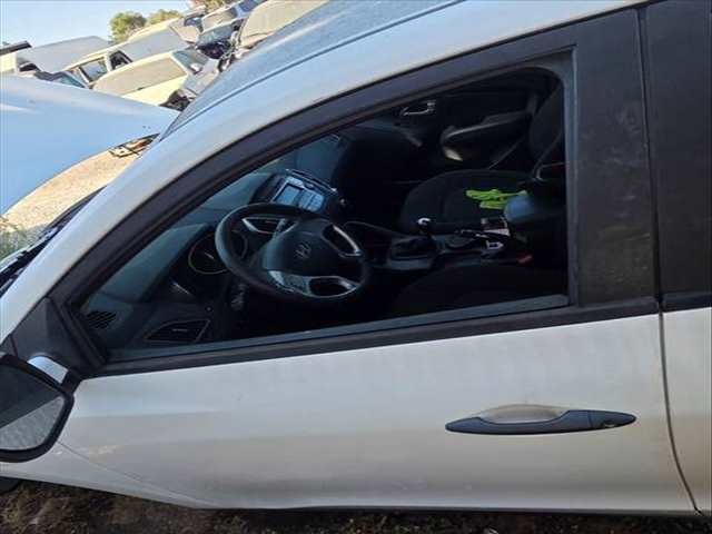 Puerta Delantera Izquierda Hyundai ix35 STYLE 2WD 116CV 85KW