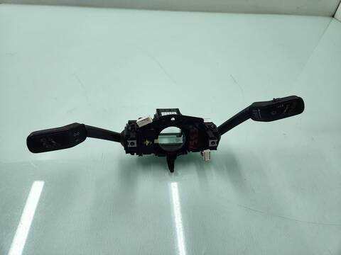 Mando Multifuncion Volkswagen Touran ADVANCE BMT 116CV 85KW