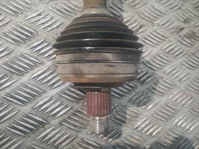 Foto 3ª: Transmision Delantera Derecha Renault Megane EXPRESSION BERLINA 110CV 81KW III BERLINA 5 P [K9KA6] (2013)