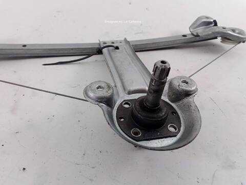 Foto 3ª: Elevalunas Manual Trasero Derecho Opel Astra 1.6 L48) (2004)