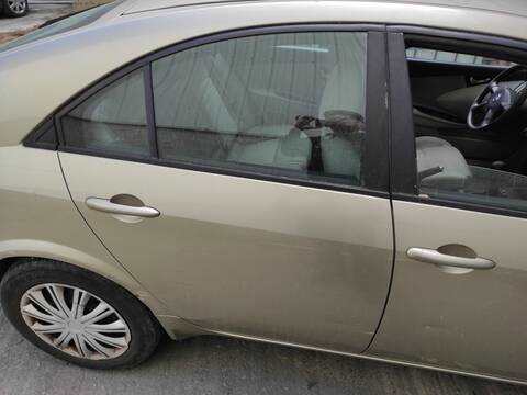 Puerta Trasera Derecha Nissan Primera QG16 BERLINA