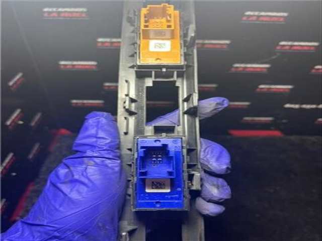 Foto 3ª: Mando Multifuncion Citroen Jumpy 1.6 CONFORT M [1 6 LTR. - 85 KW BLUE-HDI FAP] 116CV FURGON [BHX / DV6FCU]