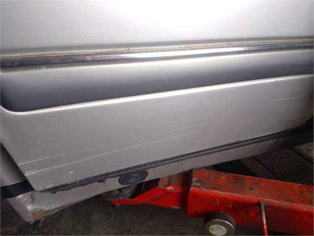 Foto 2ª: Puerta Trasera Derecha Mercedes Clase E 180 2.9 290 TURBODIESEL (210.017) [2.9 LTR. - 95 KW TURBODIESEL CAT] [OM 602.982]