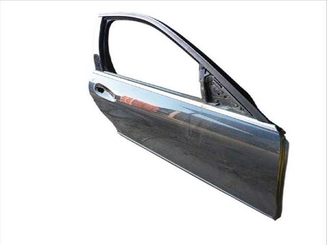 Foto 3ª: Puerta Delantera Derecha Mercedes Clase C 160 C 220 CDI 204.002) (2007)