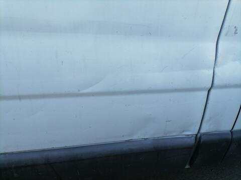 Foto 3ª: Puerta Lateral Corredera Derecha Renault Trafic L1H2 2 9T CAJA CERRADA TECHO ELEVADO CORTO 114CV 84KW [M9R E7] (2007)