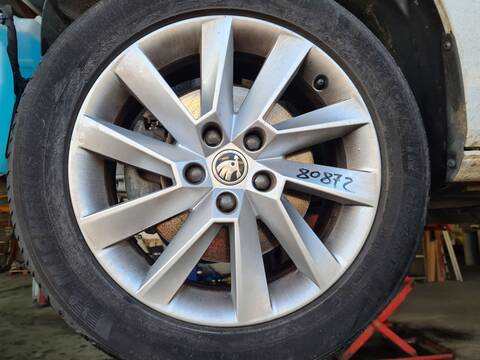 Foto 1ª: LLanta Chapa Skoda Superb ACTIVE 150CV 110KW [DTSB] (2023)