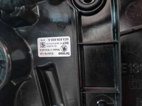 Foto 2ª: Elevalunas Manual Trasero Derecho Skoda Octavia AMBITION PLUS 149CV 110KW [DTTC] (2024)