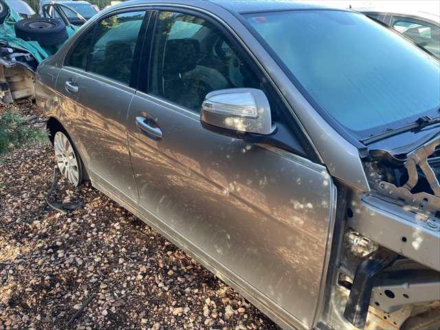 Foto 2ª: Retrovisor Derecho Mercedes Clase C 220 2.0 CDI 170CV [646811] (2007)