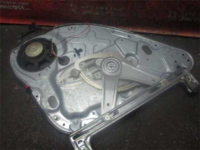 Foto 3ª: Elevalunas Eléctrico Trasero Derecho Ford Focus 1.6 [HWDA]