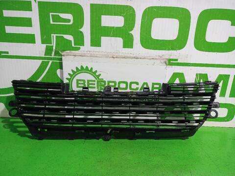 Foto 3ª: Rejilla Delantera Peugeot 2008 ALLURE 110CV (2013)