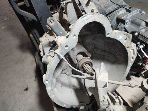 Foto 2ª: Caja Cambios Nissan Cabstar VERSION INDEFINIDA