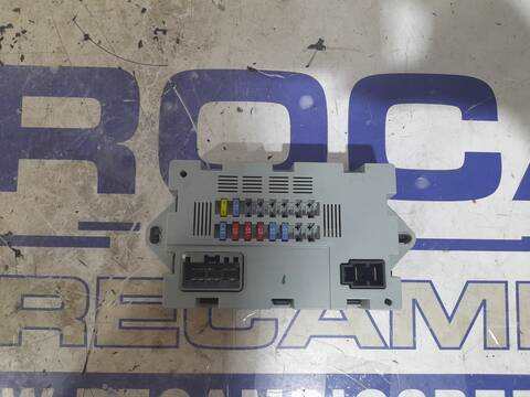 Caja Reles Fusibles Jaguar XE 2.0 DIESEL CAT 180CV 132KW