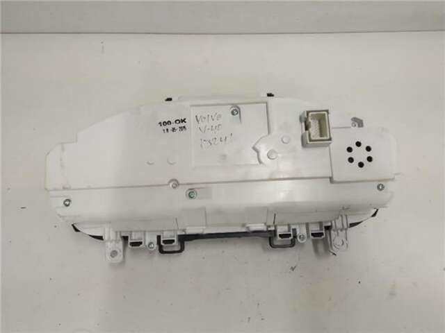 Foto 2ª: Cuadro de Instrumentos Volvo V40 2.0 KINETIC [2.0 LTR. - 88 KW DIESEL CAT]