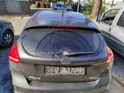 Foto 2ª: Portón Ford Focus M1DD BERLINA (2015)