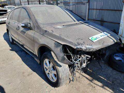 Mangueta Trasera Derecha Mercedes Clase R 280 OM642950