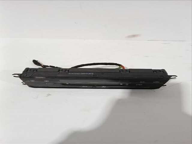 Foto 2ª: Mando Calefacción A. A. Volkswagen T-Cross 1.0 TSI 110CV [DLAA] (2018)