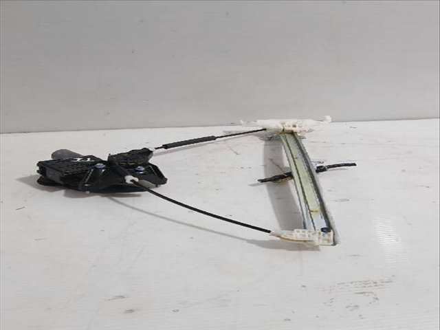 Foto 2ª: Elevalunas Manual Trasero Izquierdo Toyota Yaris 1.5 HYBRID MXPH11) 92CV [M15A-FXE] (2020)