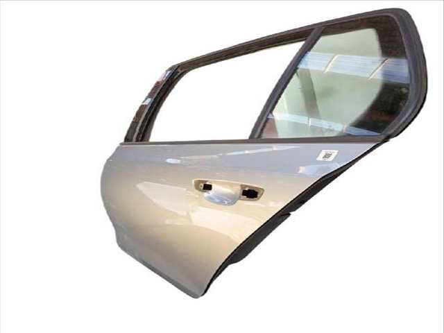 Foto 2ª: Puerta Trasera Izquierda Volkswagen Golf 1.6 TDI (2008)