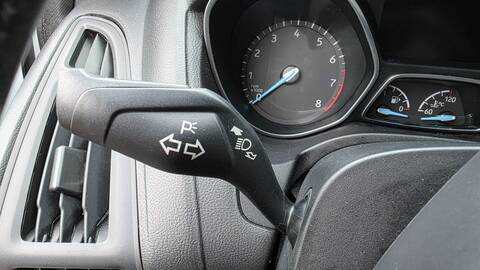 Mando Luces Ford Focus ST-LINE R B 125CV 92KW