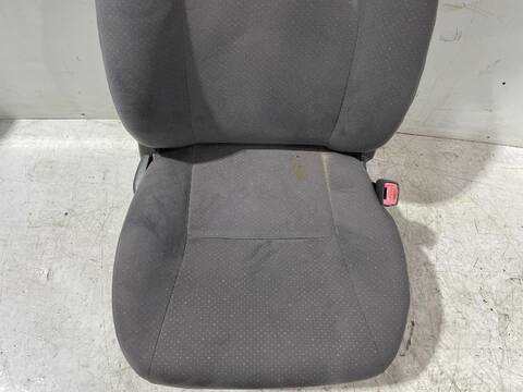 Foto 2ª: Asiento Delantero Derecho Toyota Prius BASIS AUT. 78CV [1NZFXE] (2003)