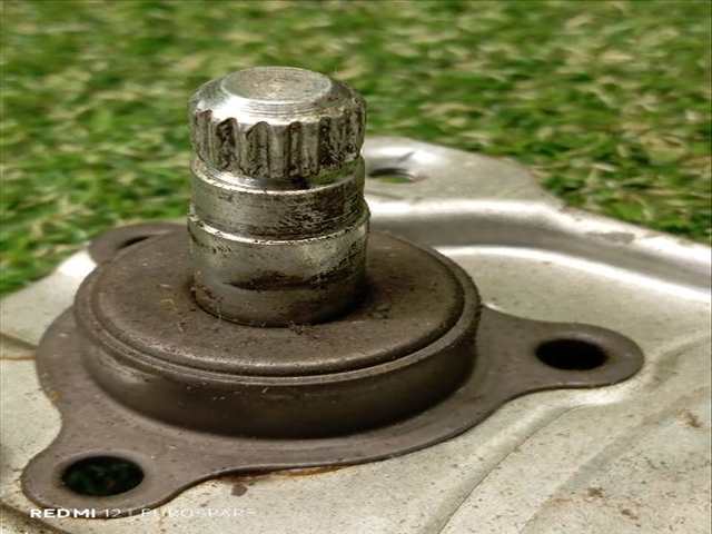 Foto 3ª: Elevalunas Manual Trasero Izquierdo Mitsubishi L200 2.5 D 4P CAJA ABIERTA [4D56] (1999)