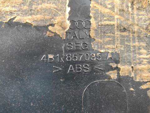 Foto 3ª: Guantera Audi A6 2.5 TDI QUATTRO AUT. 180CV [BAU] (2001)