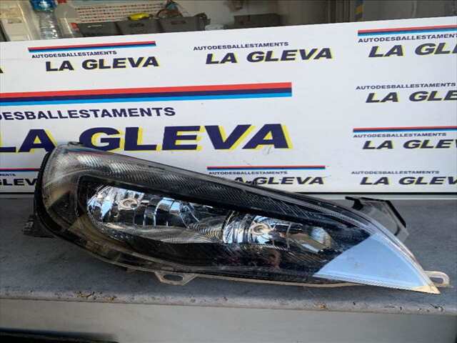 Faro Derecho Opel Astra 1.6 CDTI