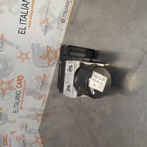 Foto 4ª: Abs Ford Focus BUSINESS 116CV 85KW [T1DA] (2014)