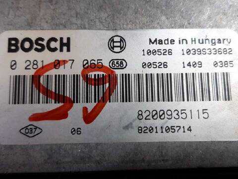 Foto 3ª: Centralita Motor ECU Renault Trafic 2.0 DCI DIESEL FAP CAT 114CV 84KW CAJA CERRADA [M9R786] (2010)