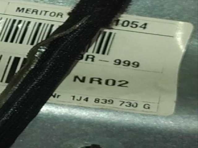 Foto 1ª: Elevalunas Manual Trasero Derecho Volkswagen Golf 1.9 TDI 101CV (1999)