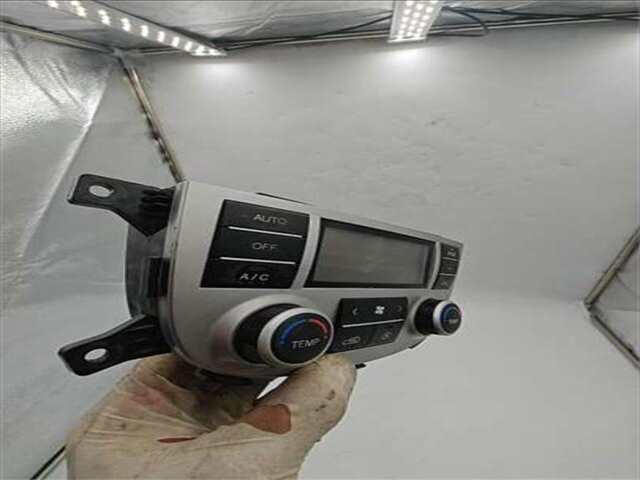 Foto 2ª: Mando Climatizador Hyundai Santa Fe 2.2 CRDI CLASSIC (2WD) [2.2 LTR. - 114 KW CRDI CAT] [D4EB]