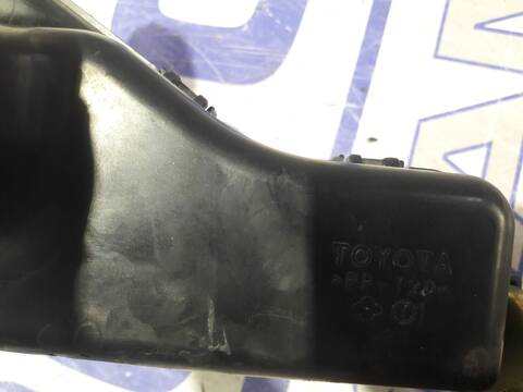 Foto 2ª: Caja Reles Fusibles Toyota Corolla 1.4 TD CAT 90CV 66KW [1NDTV] (2004)