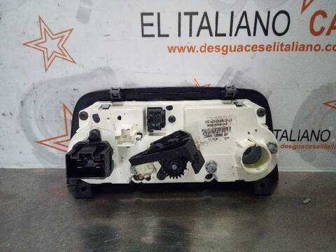 Foto 2ª: Mando Calefacción A. A. Ford Fiesta AMBIENTE 68CV 50KW [F6JB] (2007)