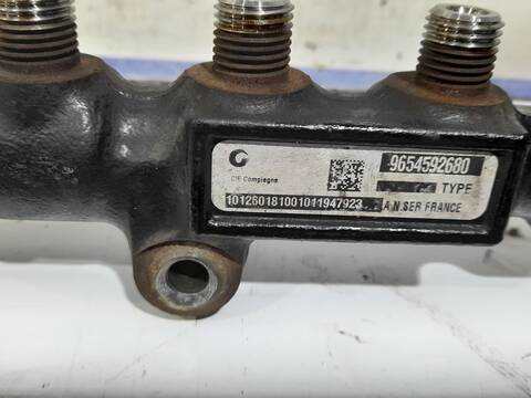 Foto 3ª: Rampa Inyectora Citroen C5 1.6 16V HDI FAP BERLINA 109CV 80KW [9HZDV6TED4] (2010)