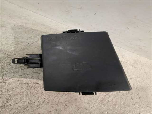 Foto 3ª: Caja Reles Fusibles Volkswagen T-Roc 1.6 TDI 115CV [DGTE] (2017)