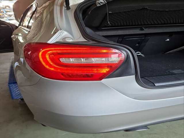 Foto 2ª: Piloto Trasero Izquierdo Mercedes Clase A 140 A 200 CDI - D 176.008) 136CV 100KW [OM 651.930] (2014)